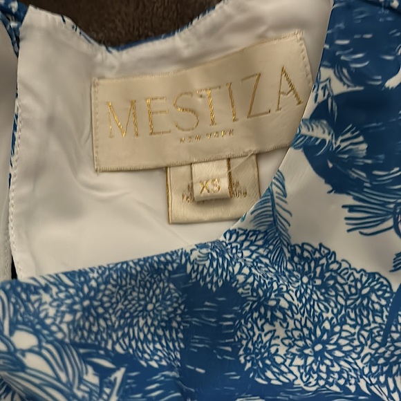 Mestiza NWT Gorgeous Cream/Blue Palm Tree 3/4 Bell Sleeve Mini Dress **Size XS** - Picture 5 of 6